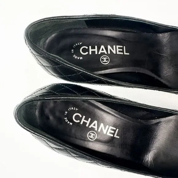 CHANEL Quilted Platform Black Pumps Size 38.5 US 8 CC Logo Heel Cap Toe - Picture 8 of 12